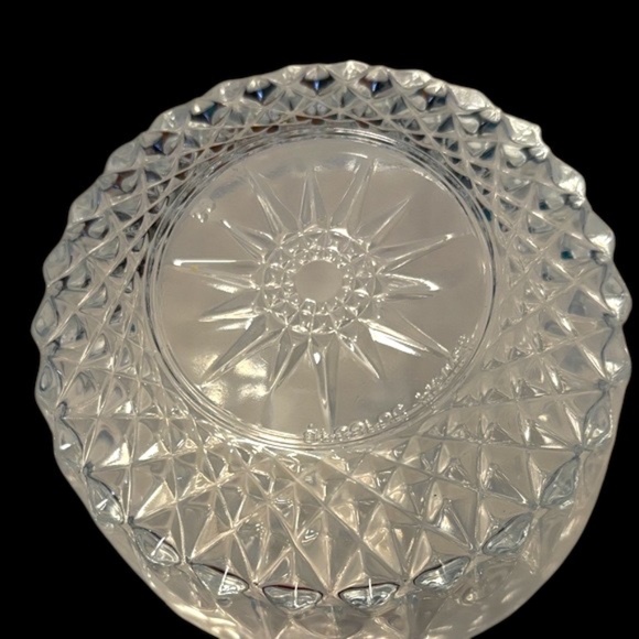 Elegant Vintage Clear Glass Serving Bowl - Picture 10 of 16